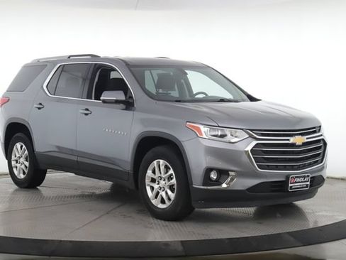 Used 2018 Chevrolet Traverse LT FWD image 2