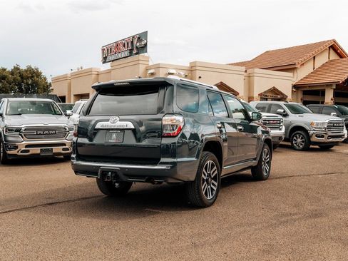 Used 2024 Toyota 4Runner Limited AWD/4WD image 7