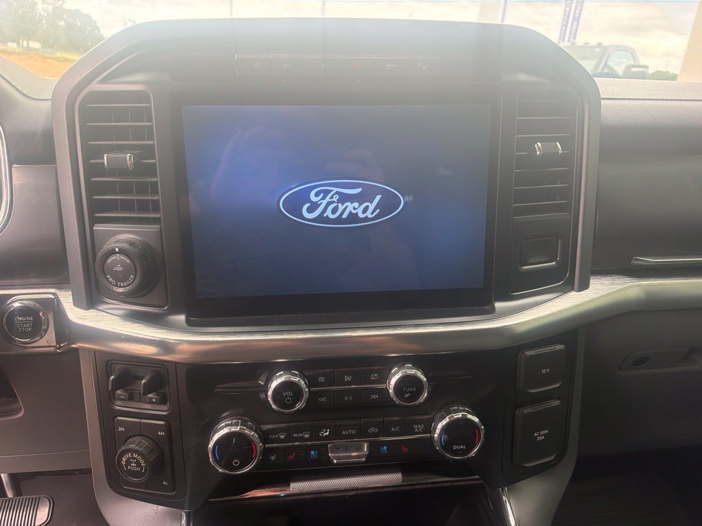 Used 2021 Ford F150 Lariat w/ Equipment Group 502A High AWD/4WD image 13