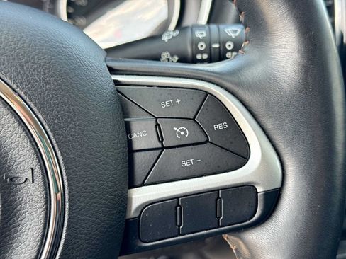 Used 2018 Jeep Compass Limited w/ Navigation Group AWD/4WD image 23