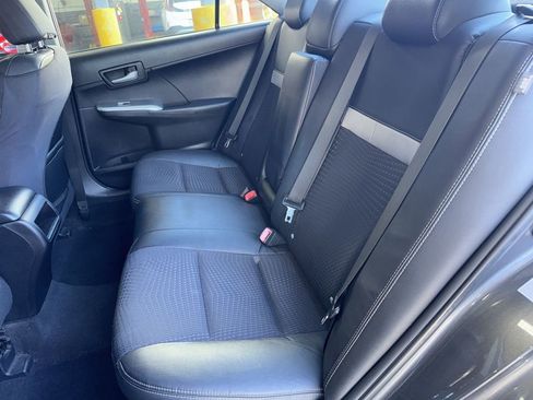 Used 2012 Toyota Camry SE image 19