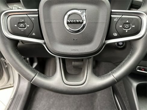 Certified 2025 Volvo XC40 B5 Plus image 14