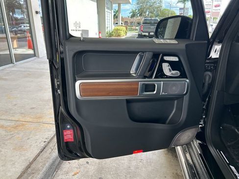 Used 2025 Mercedes-Benz G 63 AMG 4MATIC image 43