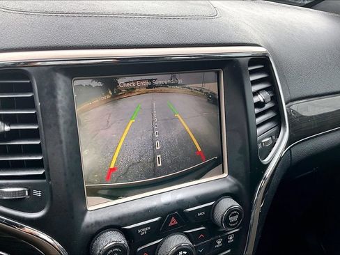 Used 2015 Jeep Grand Cherokee Overland AWD/4WD image 14