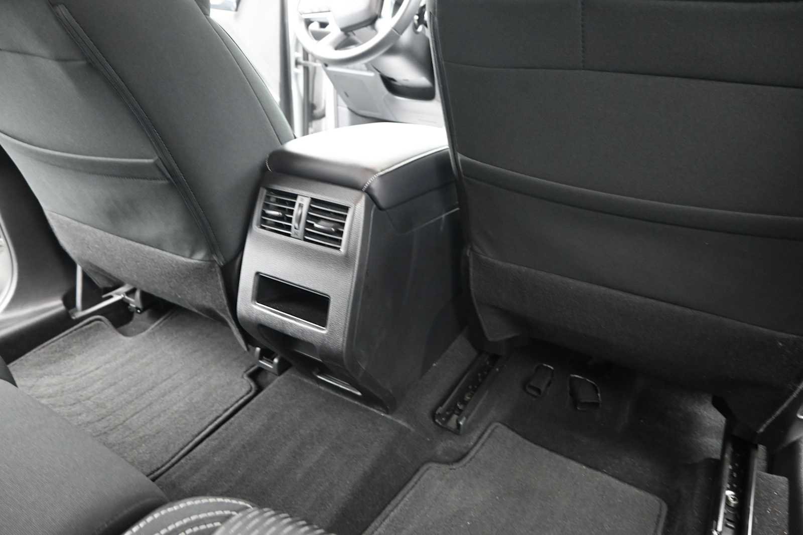 Used 2024 Mitsubishi Outlander ES AWD/4WD image 26
