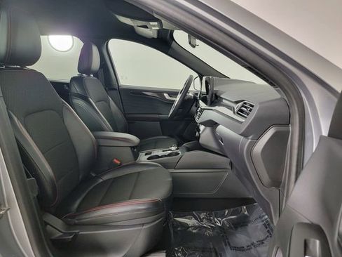 Used 2024 Ford Escape ST-Line w/ Tech Pack #1 AWD/4WD image 19
