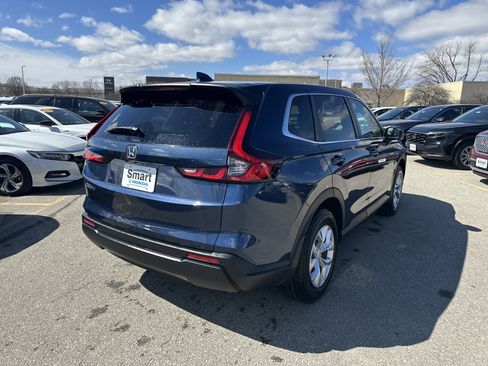 Used 2025 Honda CR-V LX image 4