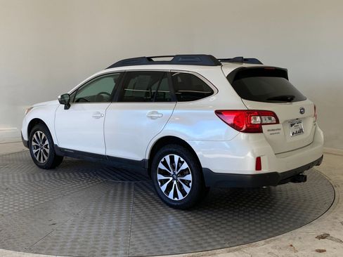 Used 2017 Subaru Outback 3.6R Limited image 3