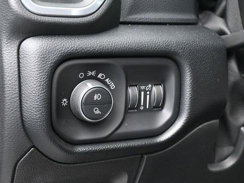 Used 2021 RAM 1500 Laramie image 15