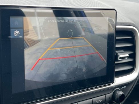 New 2025 Hyundai Venue SEL FWD image 22