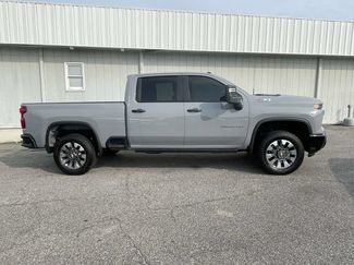 Used 2025 Chevrolet Silverado 2500 Custom w/ Custom Value Package AWD/4WD video 2