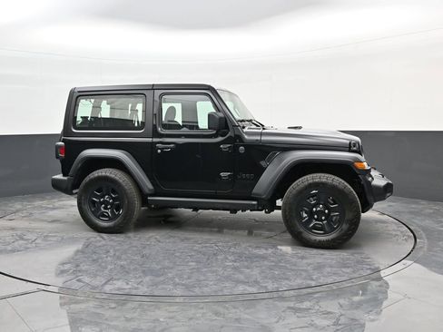 Used 2026 Jeep Wrangler Sport image 9
