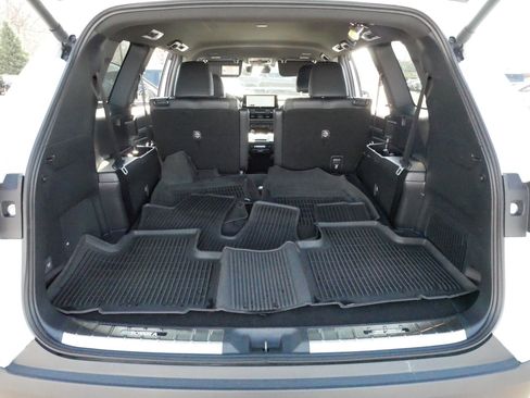 Used 2024 Toyota Grand Highlander AWD Hybrid image 18