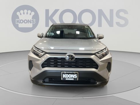 Used 2023 Toyota RAV4 LE FWD image 11