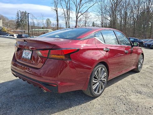 Used 2025 Nissan Altima 2.5 SL FWD image 25