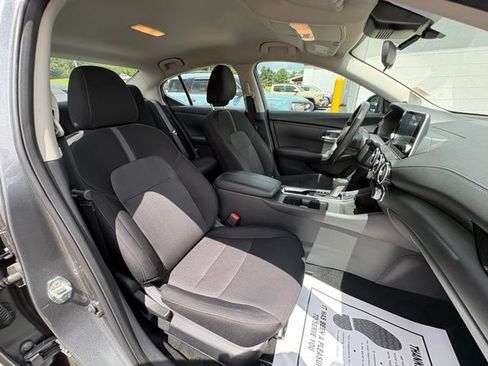 Used 2025 Nissan Sentra SV FWD image 24