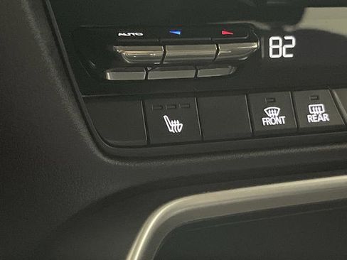 Used 2025 MAZDA CX-70 Plug-In Hybrid w/ Premium Pkg image 8