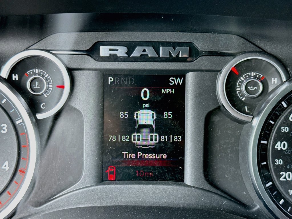 New 2027 RAM 3500 Big Horn AWD/4WD image 12