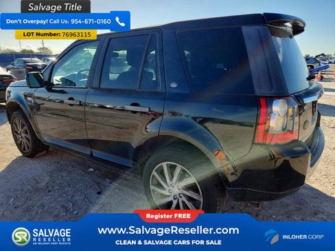 Used 2011 Land Rover LR2 HSE image 3