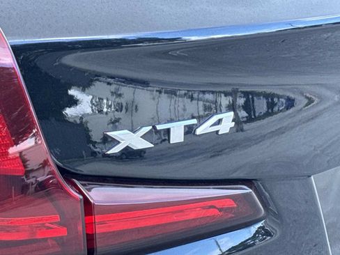 Used 2024 Cadillac XT4 Premium Luxury w/ Technology Package FWD image 10
