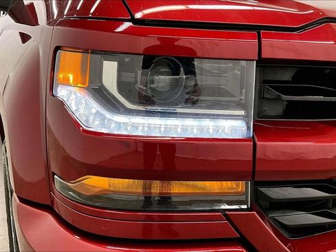Used 2018 Chevrolet Silverado 1500 LT w/ All Star Edition AWD/4WD image 31