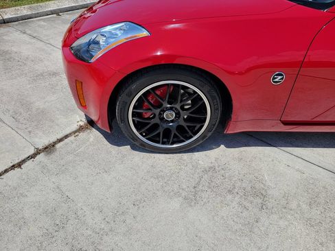 Used 2005 Nissan 350Z Touring RWD image 17