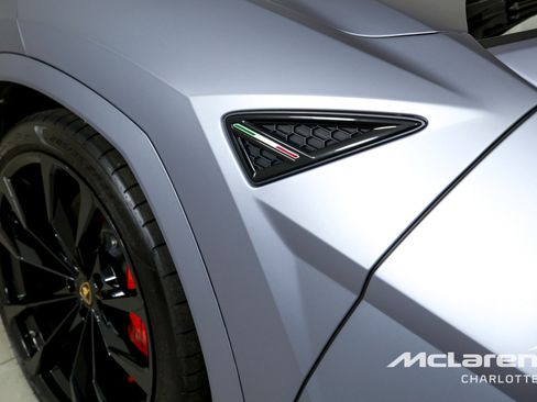 Used 2019 Lamborghini Urus image 39