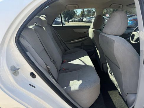 Used 2010 Toyota Corolla image 11