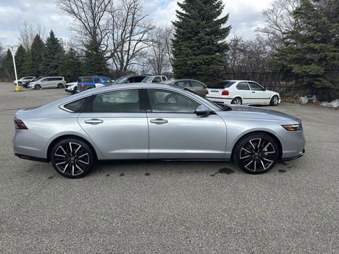 New 2026 Honda Accord Touring image 9