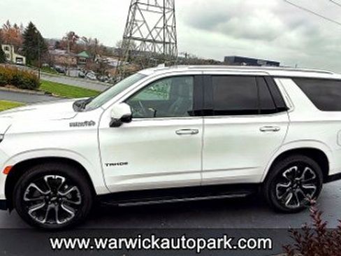 Used 2023 Chevrolet Tahoe High Country image 4