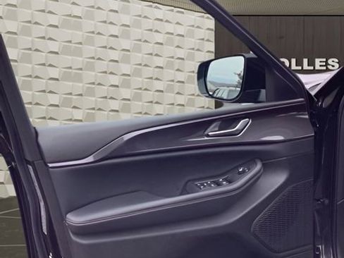 Certified 2023 Jeep Grand Cherokee L Altitude image 15