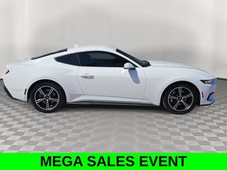 Used 2024 Ford Mustang Coupe RWD video 2