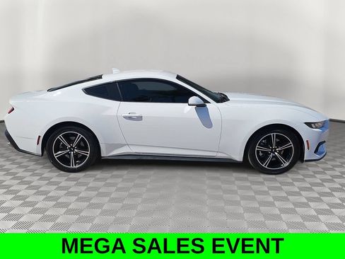 Used 2024 Ford Mustang Coupe RWD image 2