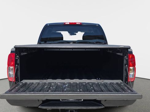 Used 2010 Nissan Frontier PRO-4X RWD image 14