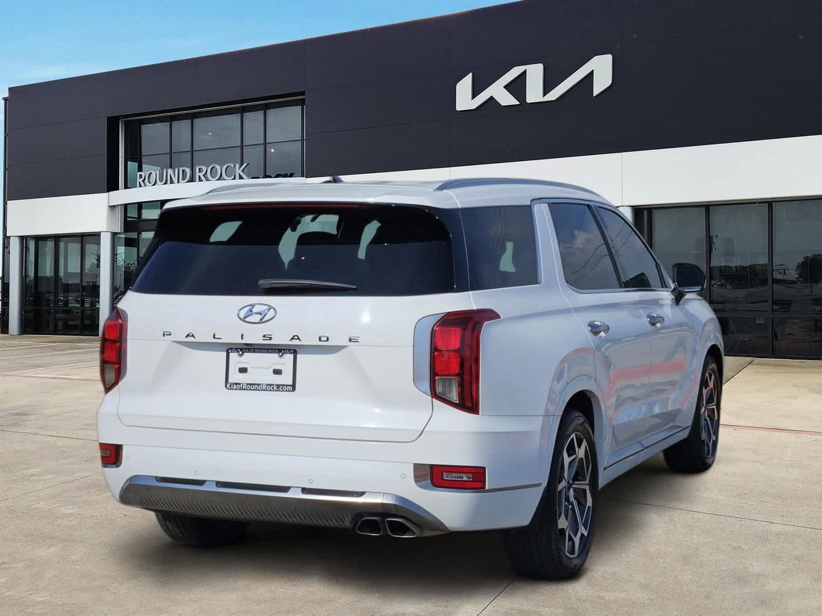Used 2022 Hyundai Palisade Calligraphy w/ Cargo Package FWD image 5