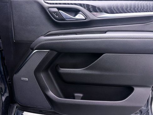 Used 2024 GMC Yukon Denali AWD/4WD image 49