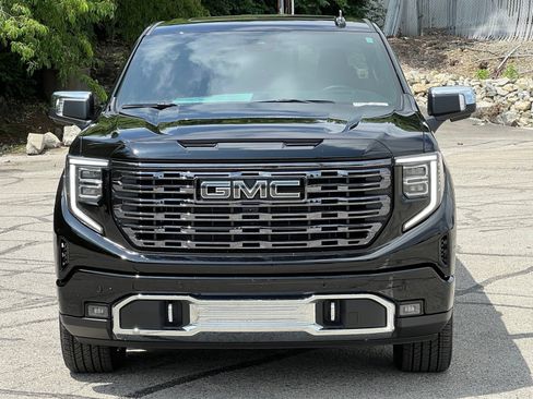 Used 2025 GMC Sierra 1500 Denali Ultimate AWD/4WD image 7