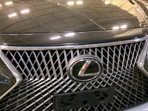 Used 2019 Lexus LS 500 AWD image 26