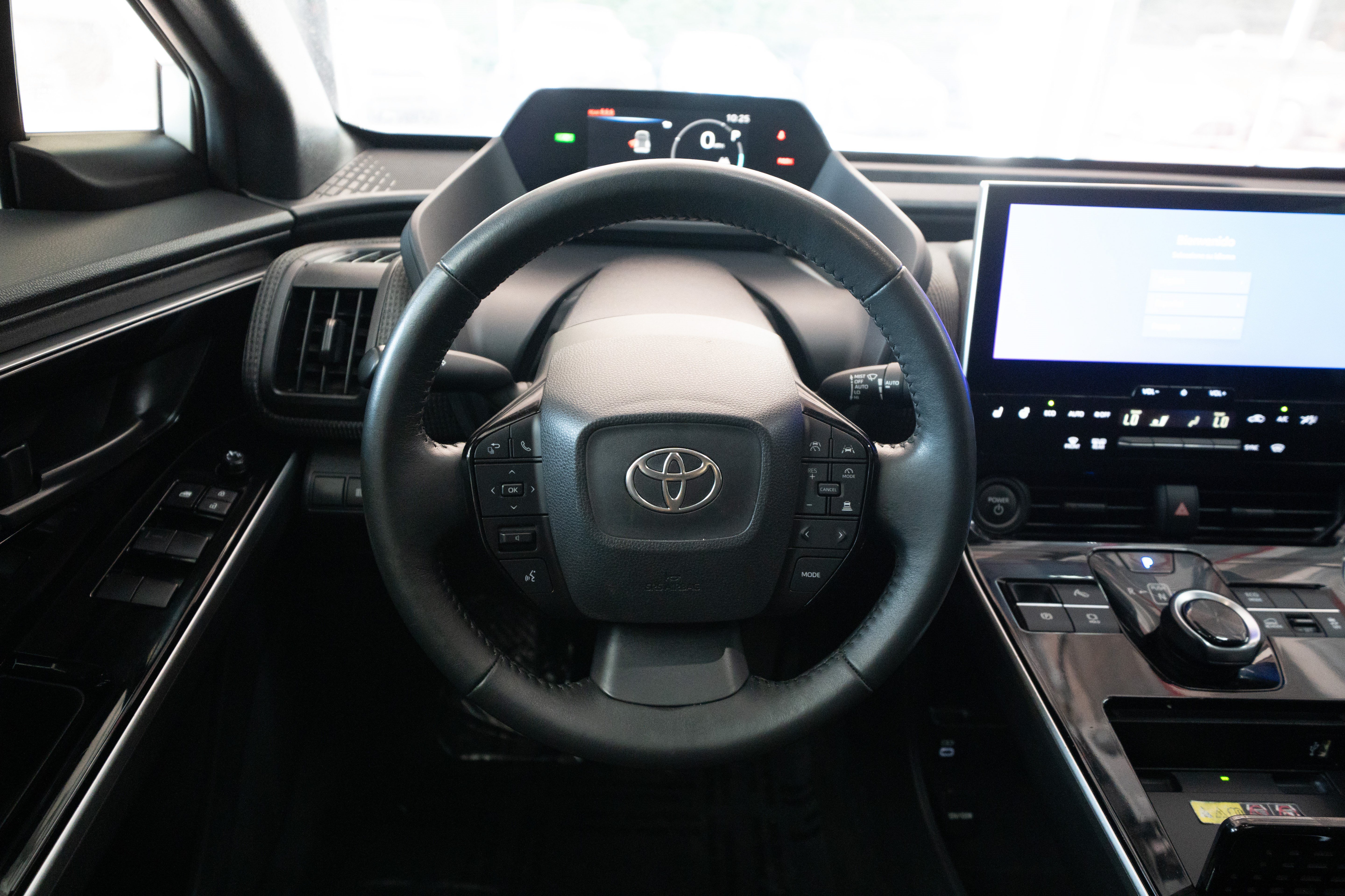 Used 2024 Toyota bZ4X AWD w/ Weather Package image 21