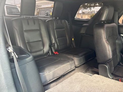 Used 2019 Ford Explorer XLT w/ Equipment Group 202A image 46