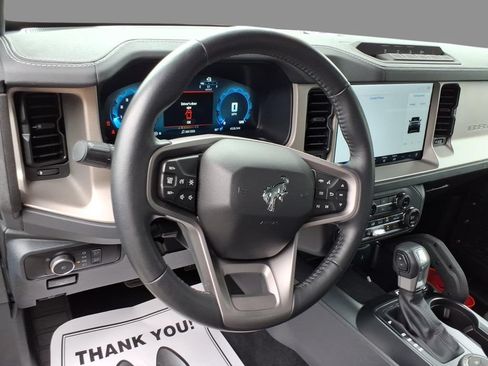 New 2025 Ford Bronco Outer Banks w/ Sasquatch Package AWD/4WD image 19