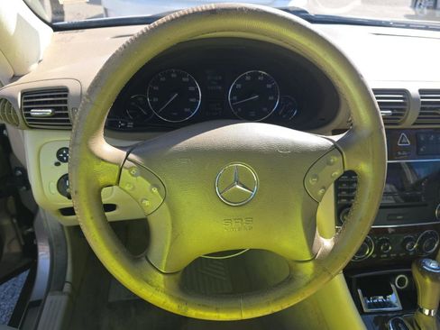 Used 2005 Mercedes-Benz C 320 Sedan w/ Sunroof Pkg image 13