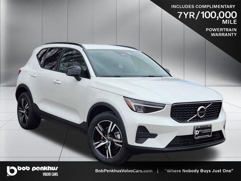 New 2026 Volvo XC40 B5 Core w/ Climate Package AWD/4WD image 1