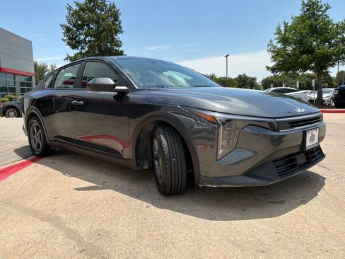 Used 2025 Kia K4 FWD image 4