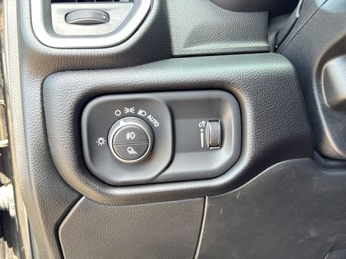 New 2026 RAM 3500 Big Horn AWD/4WD image 20