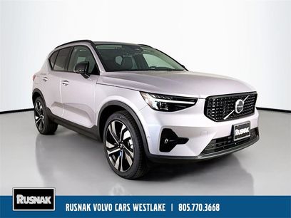 Used 2026 Volvo XC40 B5 Ultra w/ Climate Package