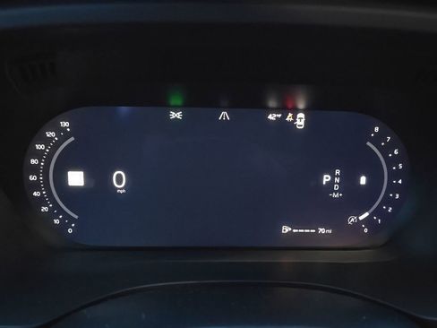 New 2026 Volvo XC60 B5 Plus w/ Climate Package AWD/4WD image 11