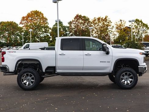 New 2025 Chevrolet Silverado 3500 LT w/ All Star Edition image 7
