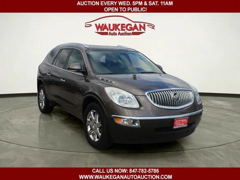 Used 2010 Buick Enclave CXL w/ Trailering Provision Package image 3