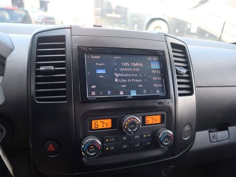 Used 2013 Nissan Frontier PRO-4X AWD/4WD image 60